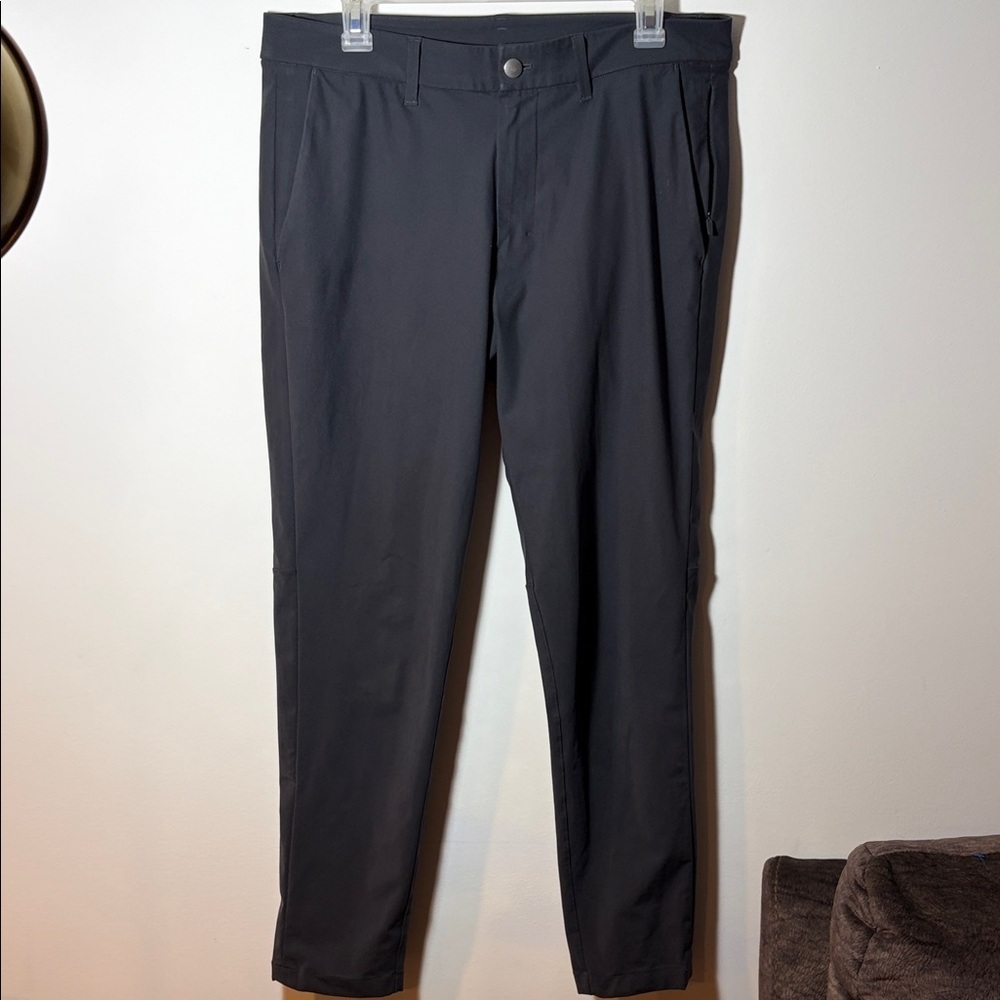 Lululemon Commission Pant Slim Warpstreme-Obsidian-32 - *small repairable tear*